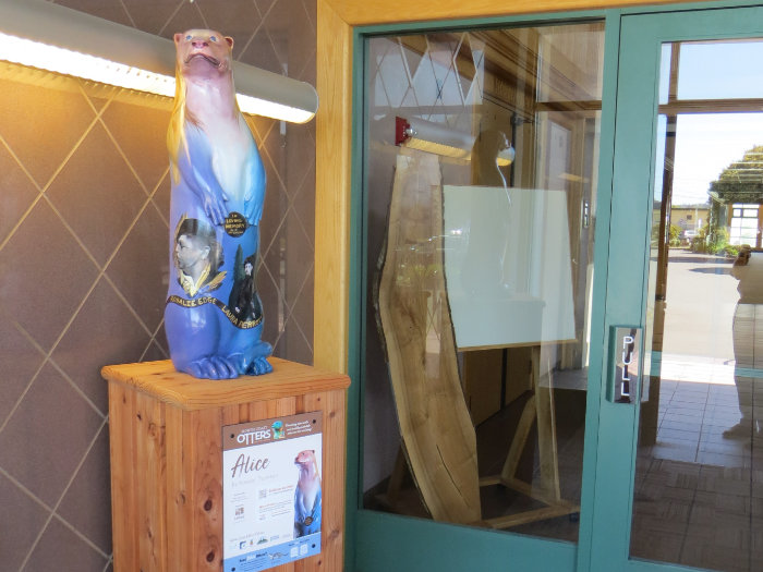 Otter statue in Eureka Library lobby